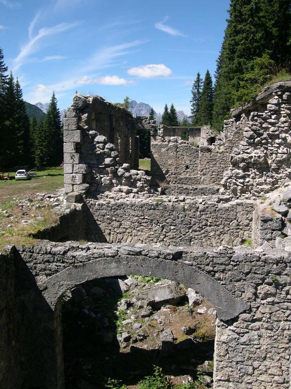 Апартаменти Fabbricato Indipendente Centro Lozzo Cadore Екстер'єр фото